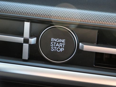 Certified 2026 Hyundai Santa Fe SE image 30