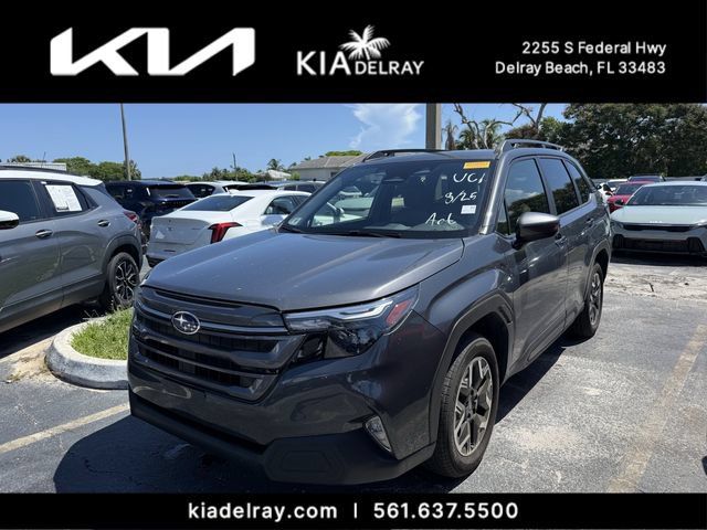 Used 2025 Subaru Forester Premium AWD/4WD image 4