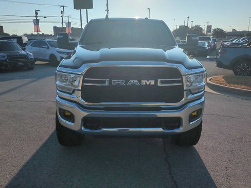 Used 2024 RAM 3500 Tradesman w/ Chrome Appearance Group AWD/4WD image 3