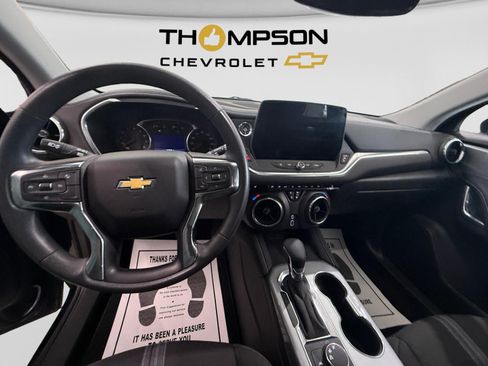 Used 2024 Chevrolet Blazer LT w/ Convenience Package FWD image 11