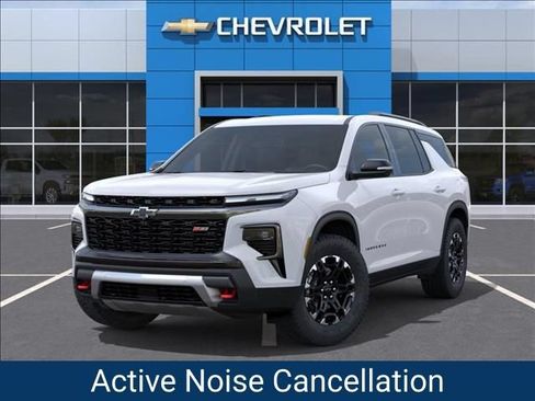 New 2027 Chevrolet Traverse Z71 w/ Enhanced Driving Package AWD/4WD image 6