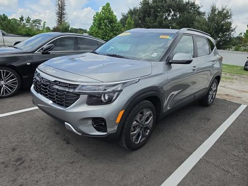 Certified 2024 Kia Seltos S FWD image 3