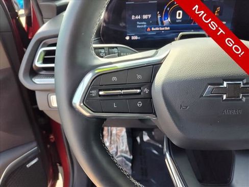 Used 2025 Chevrolet Traverse LT w/ Enhanced Driving Package FWD image 15