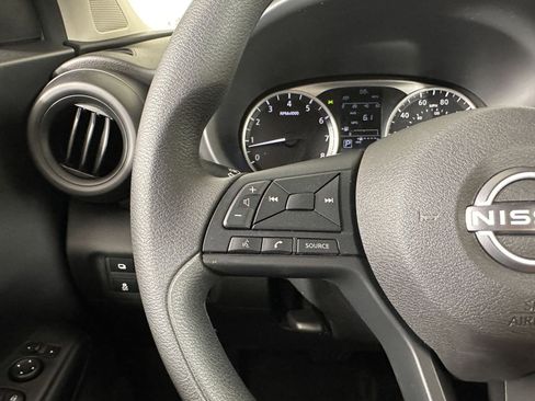 New 2025 Nissan Kicks Play S image 14