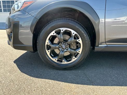 Used 2023 Subaru Crosstrek 2.0i Premium AWD/4WD image 11