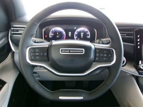 New 2026 Jeep Grand Wagoneer 4WD image 9