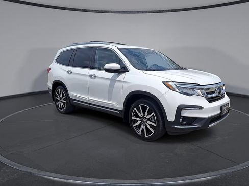 Used 2020 Honda Pilot Touring image 5