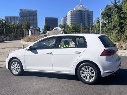 Used 2015 Volkswagen Golf S FWD image 9