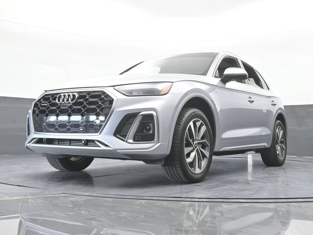 Used 2022 Audi Q5 2.0T Premium Plus w/ Premium Plus Package AWD/4WD image 60