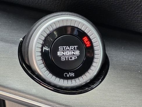 New 2025 Jeep Wagoneer Series II image 36