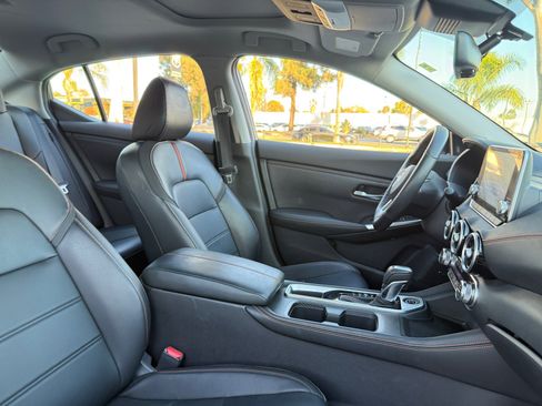 Used 2022 Nissan Sentra SR w/ Trunk Package image 19