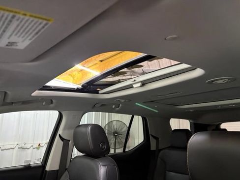 Used 2020 Chevrolet Traverse Premier w/ LPO, Floor Liner Package FWD image 41