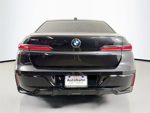 Used 2024 BMW 740i xDrive w/ Premium Package 2 AWD/4WD image 6