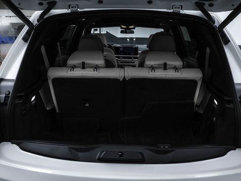 Used 2023 BMW X7 xDrive40i w/ M Sport Package image 23