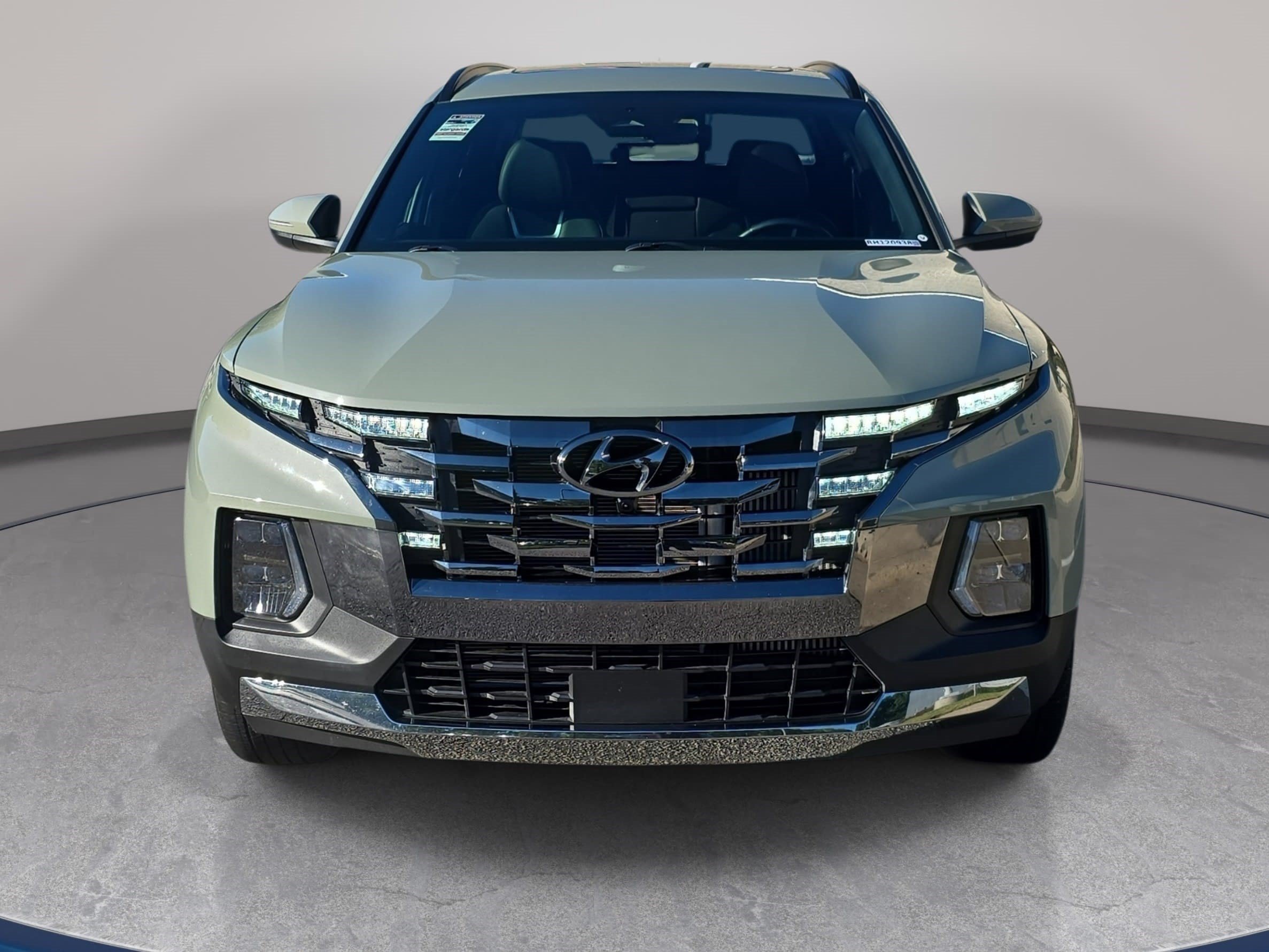 Used 2024 Hyundai Santa Cruz Limited AWD/4WD image 2