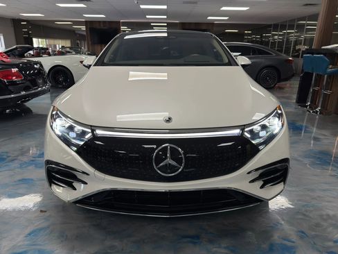 Used 2023 Mercedes-Benz EQS 580 4MATIC Sedan image 2