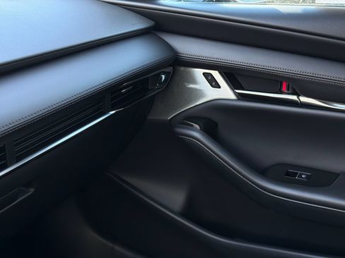 New 2026 MAZDA MAZDA3 2.5 S Hatchback w/ Premium Pkg FWD image 30