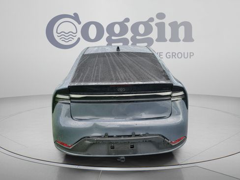 Used 2026 Toyota Prius Plug-In Hybrid FWD image 4
