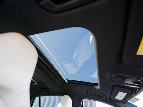 New 2026 Porsche Panamera 4 E-Hybrid AWD/4WD image 29