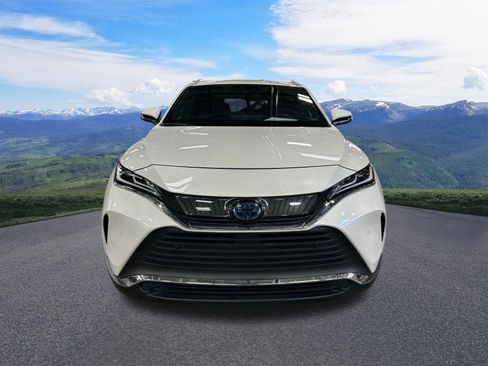 Used 2021 Toyota Venza XLE w/ Softex Package AWD/4WD image 10