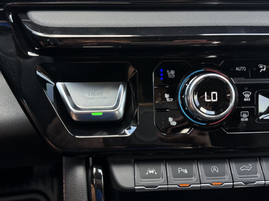 New 2026 GMC Sierra 1500 AT4 w/ AT4 Premium Package AWD/4WD image 18