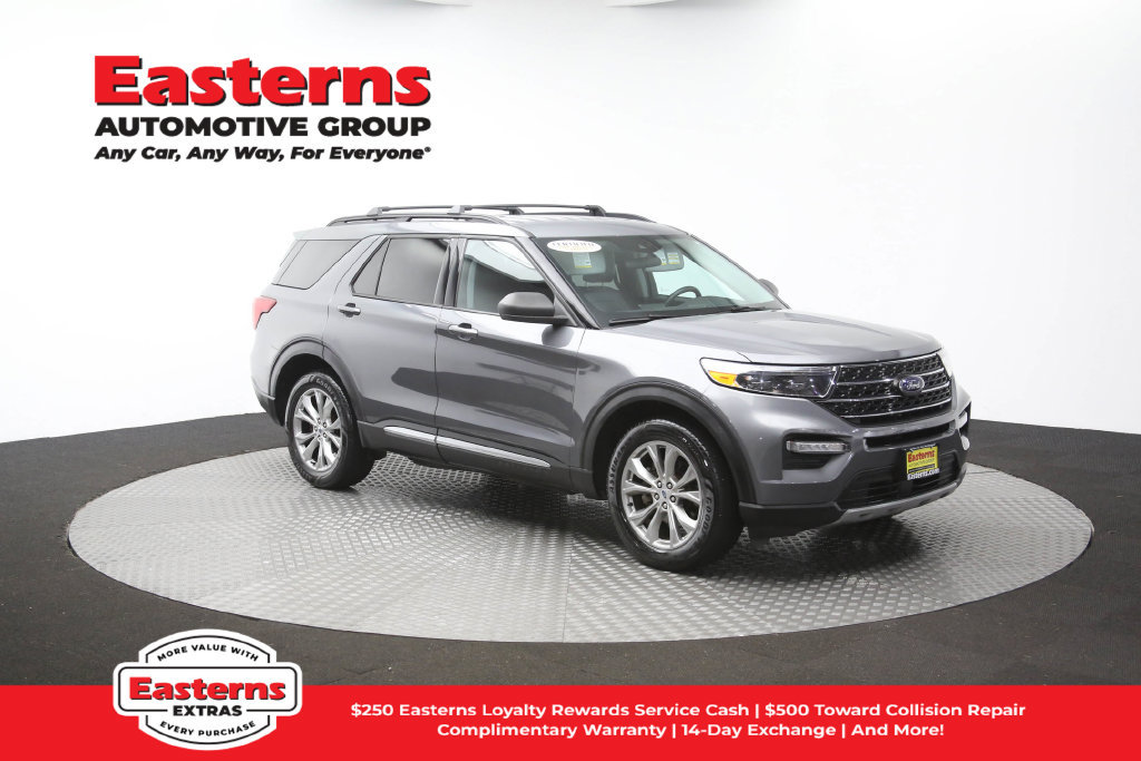 Used 2023 Ford Explorer XLT w/ Equipment Group 202A AWD/4WD image 50