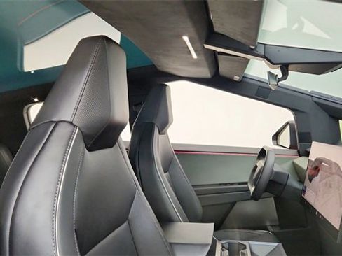 Used 2024 Tesla Cybertruck Cyberbeast image 21