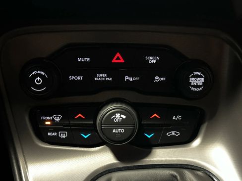 Used 2023 Dodge Challenger R/T w/ Blacktop Package image 36