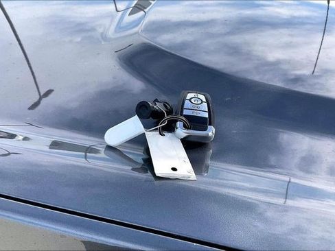 Used 2023 Ford Bronco Outer Banks image 12