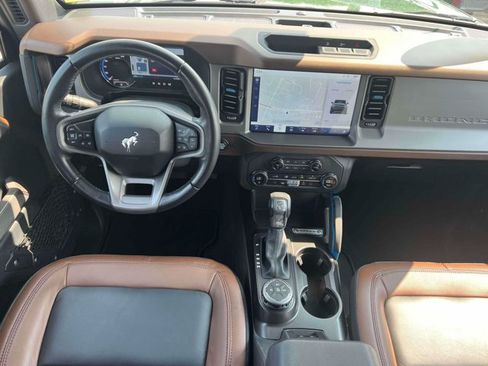 Used 2023 Ford Bronco Outer Banks AWD/4WD image 17