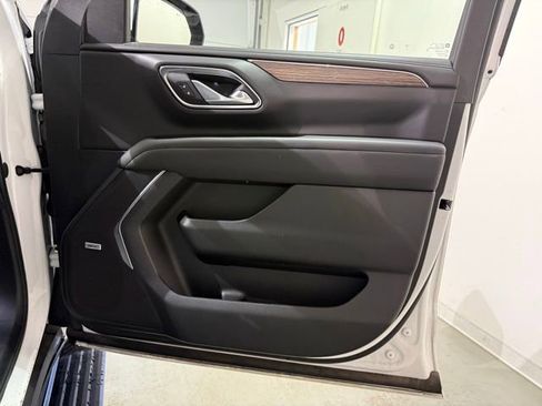 Used 2024 Chevrolet Tahoe High Country image 29