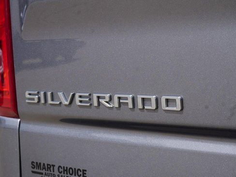 Used 2021 Chevrolet Silverado 1500 LT Trail Boss w/ Convenience Package II image 21