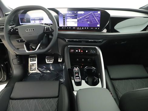 New 2026 Audi SQ5 Premium Plus AWD/4WD image 18