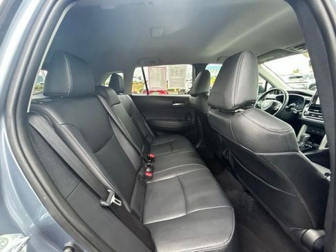 Used 2025 Toyota Corolla Cross XLE FWD image 15