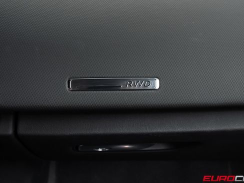 Used 2021 Audi R8 V10 w/ Premium Package RWD image 33