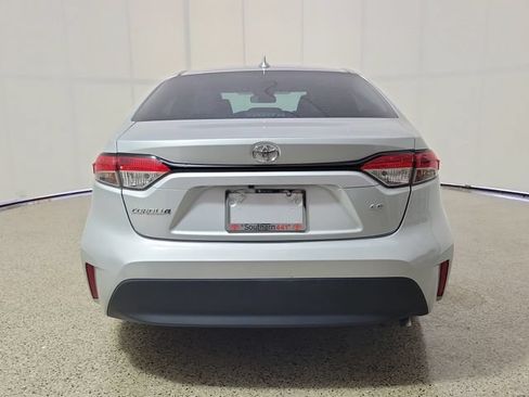 Used 2024 Toyota Corolla LE FWD image 6