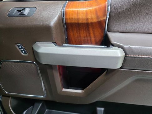 Used 2016 Ford F150 King Ranch w/ Equipment Group 601A Luxury AWD/4WD image 26