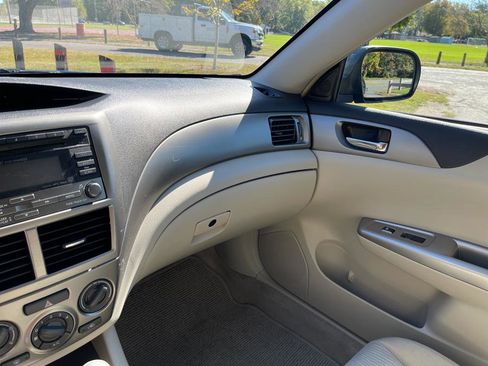 Used 2008 Subaru Impreza Outback Sport image 7