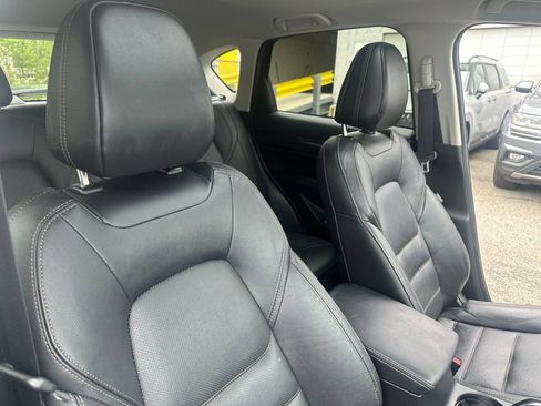 Used 2023 MAZDA CX-5 AWD 2.5 S w/ Premium Package image 36