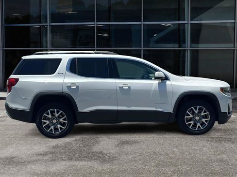 Used 2023 GMC Acadia SLT w/ Technology Package AWD/4WD image 4