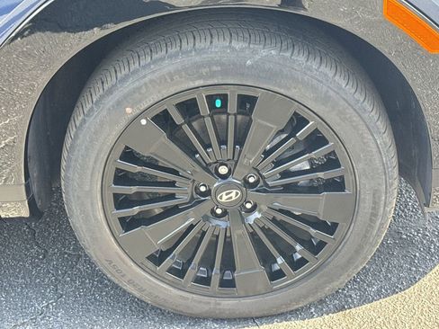 Used 2025 Hyundai Santa Fe Calligraphy image 12