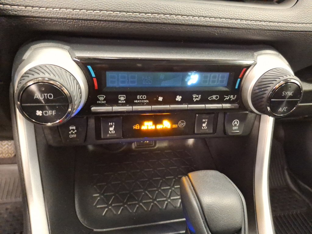 Used 2023 Toyota RAV4 XLE w/ Convenience Package AWD/4WD image 27