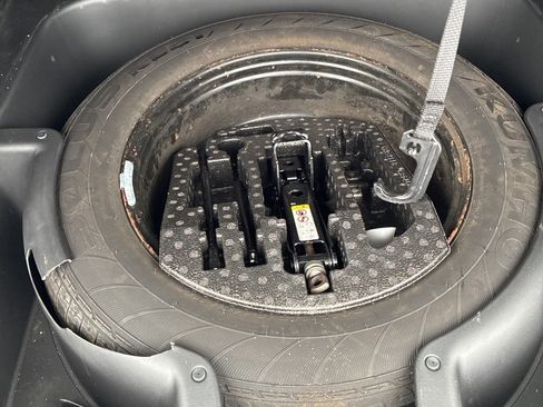 Used 2014 Jeep Grand Cherokee Limited image 21