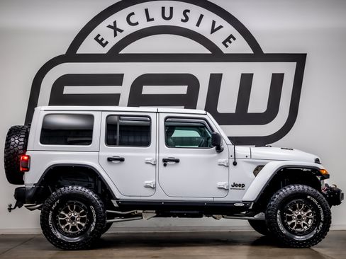 Used 2023 Jeep Wrangler Unlimited Rubicon 392 w/ Dual Top Group AWD/4WD image 9