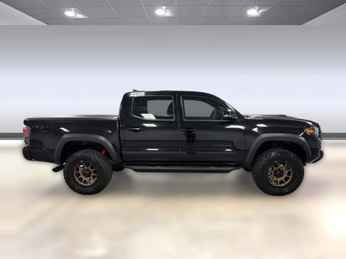 Used 2023 Toyota Tacoma TRD Pro AWD/4WD image 7