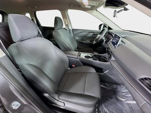 Certified 2025 Nissan Rogue S image 27