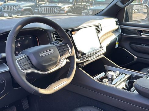 New 2026 Jeep Grand Wagoneer 4WD image 13