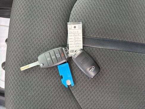 Used 2018 Kia Optima S image 27