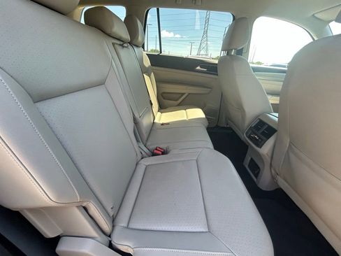 Used 2018 Volkswagen Atlas SE FWD image 40