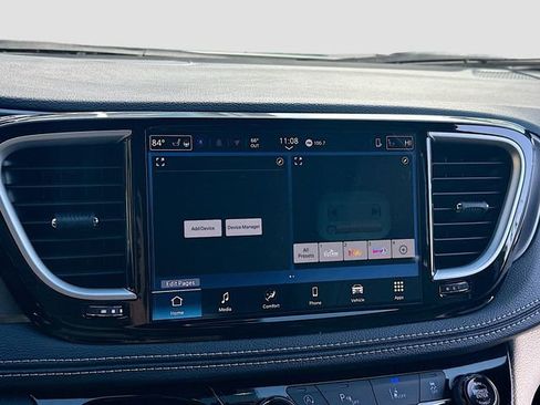 New 2026 Chrysler Pacifica Select image 15